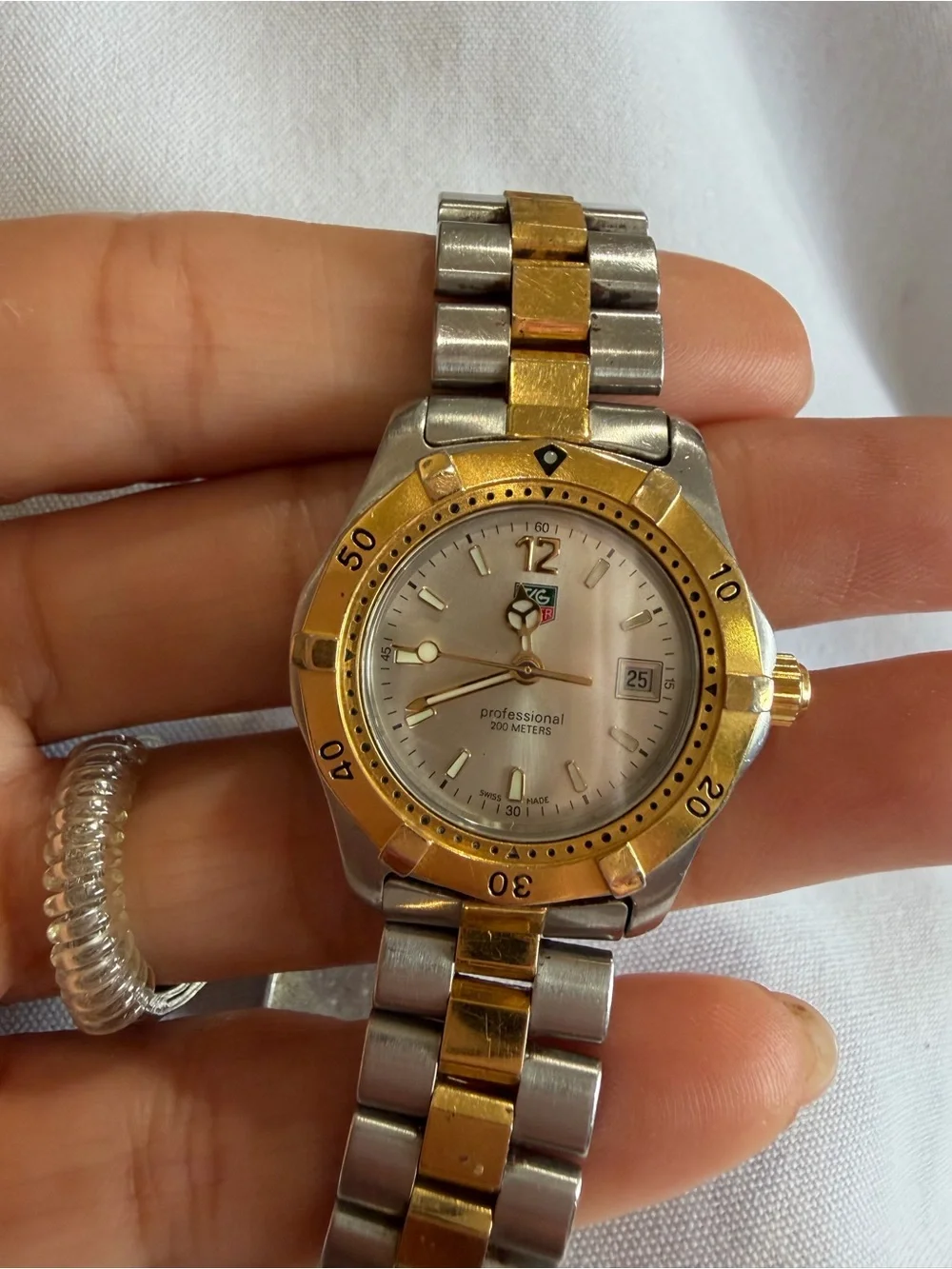 Vintage TAG Heuer 2000 Professional Two-Tone Women’s Watch – WK1320-1 – 29mm